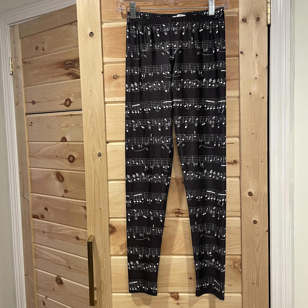 Black Leggings with White Musical Notes Pattern
